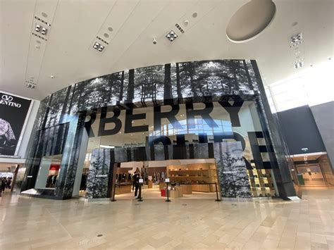 burberry hours yorkdale mall|burberry yorkdale toronto.